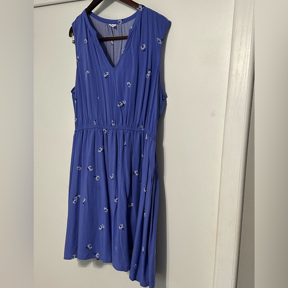 Periwinkle Sleeveless Floral Dress Size XL Old Navy